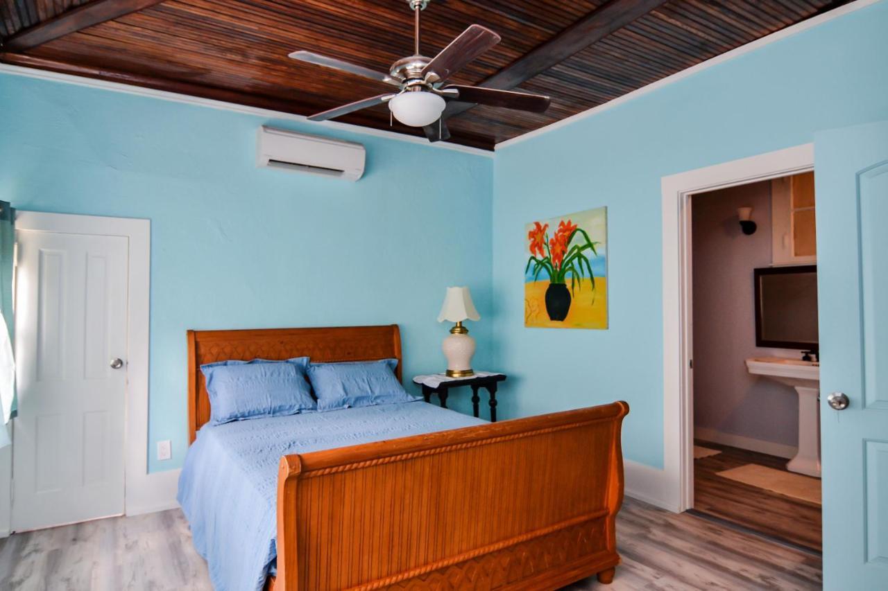 Отель Blue Sky Manor Interlachen Экстерьер фото